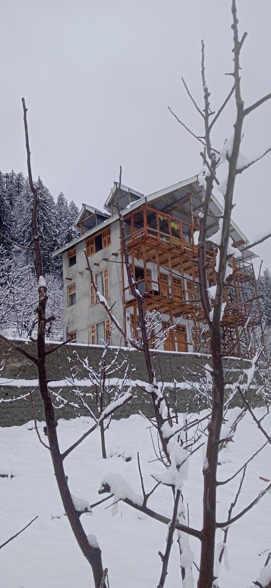 Sainj Sukun Hostel מראה חיצוני תמונה